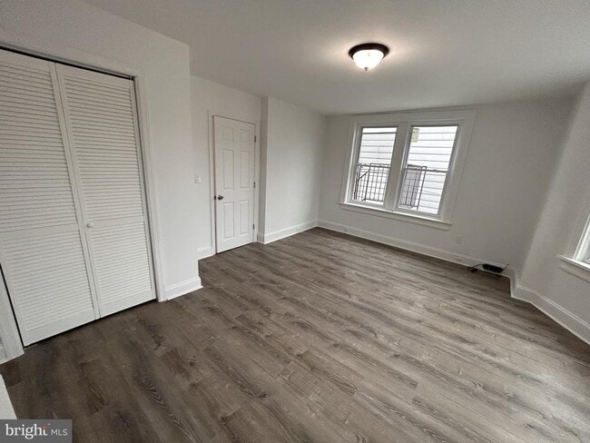 Photo - 1067 S Clinton Ave Unidad 2ND FLOOR