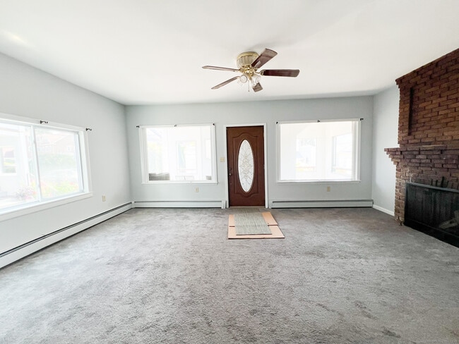 Photo - 14 Blackall Rd Unit 1