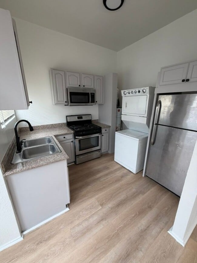Photo - 768-772 22nd Unit 770