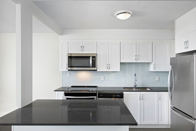 Photo - Forest Manor