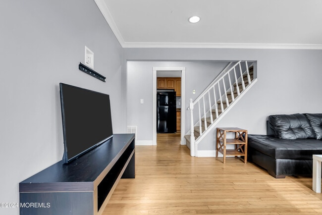 Photo - 329 Yorke Ave