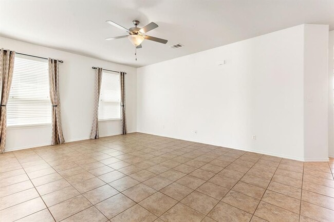 Photo - 448 Drystone Trail