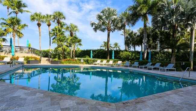 Building Photo - 4551 Gulf Shore Blvd N Unit 301