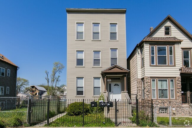Building Photo - 1636 N Spaulding Ave Unit 2 Rental