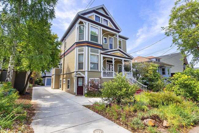 Building Photo - 1527 Verdi St Unit 1527 Verdi St - LU