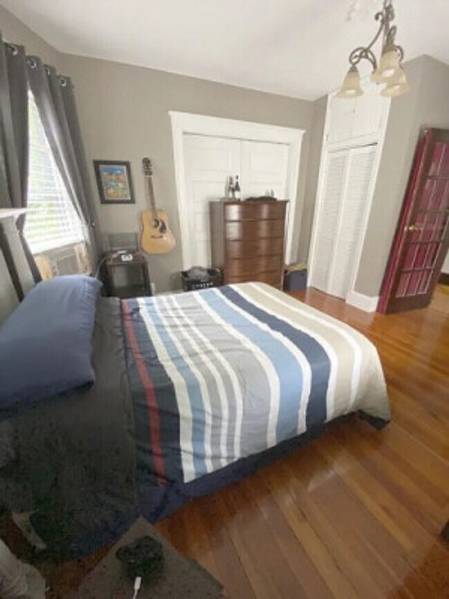Photo - ALLSTON 3 BR Apartment - 9/1