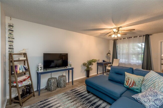 Photo - 5 Vista Palm Ln Unit 203