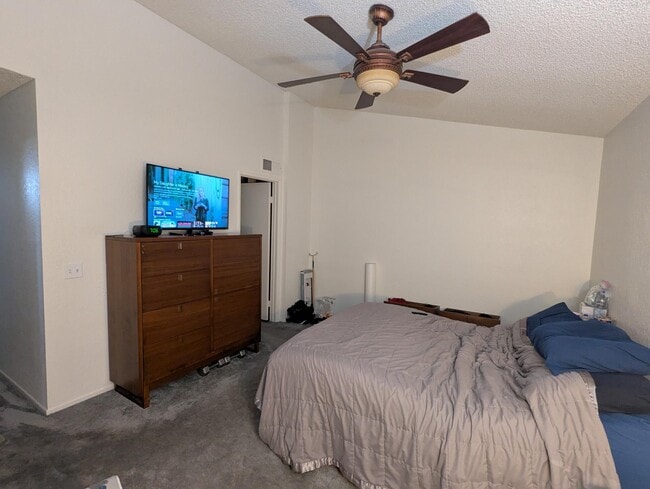 Building Photo - 12168 Mt Vernon Ave Unit Debbie Rental