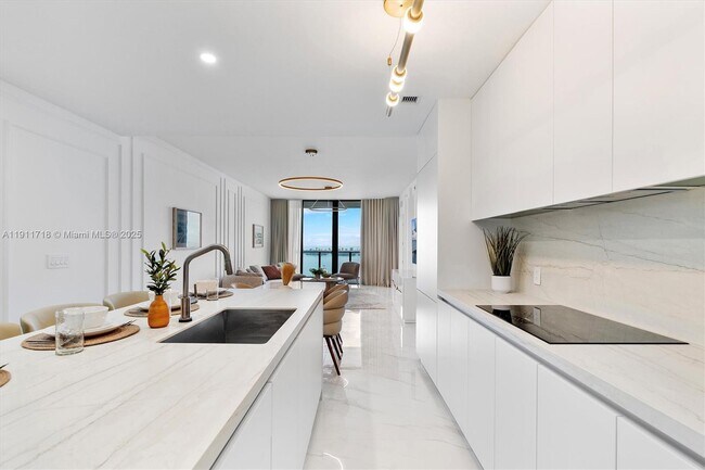 Photo - 700 NE 24th St Unit 4405