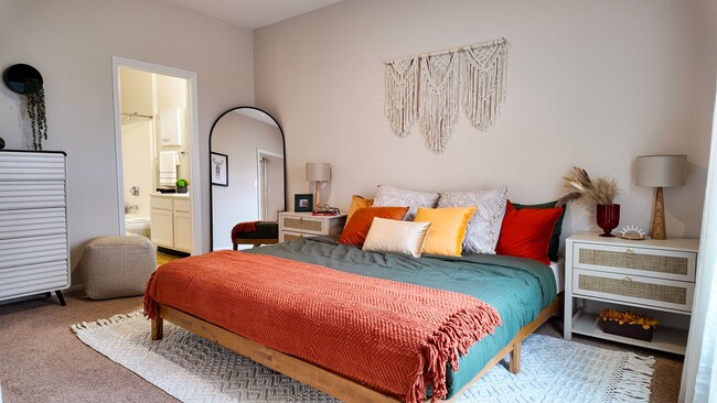 Photo - Carriage Place at Lake Chesterfield