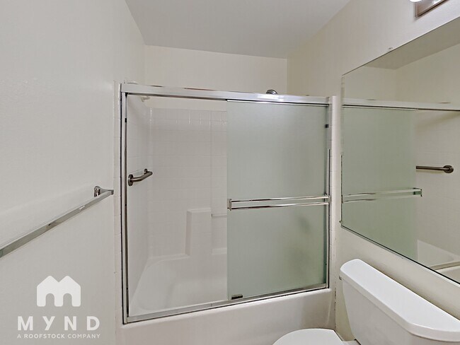 Photo - 5432 Crimson Cir House