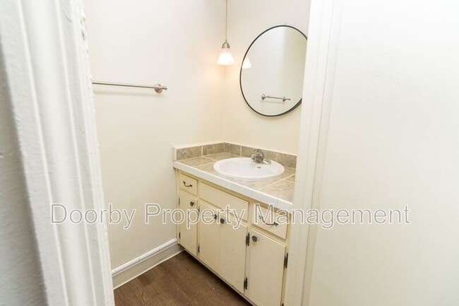 Photo - 5206 Sunbeam Ave Unidad B