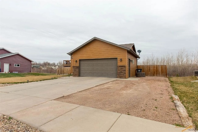 Photo - 3556 Knuckleduster Rd