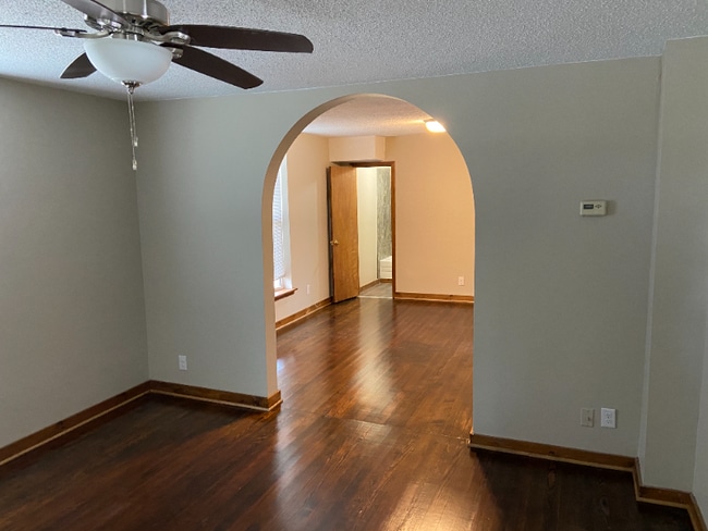 Photo - 103 S 4th St