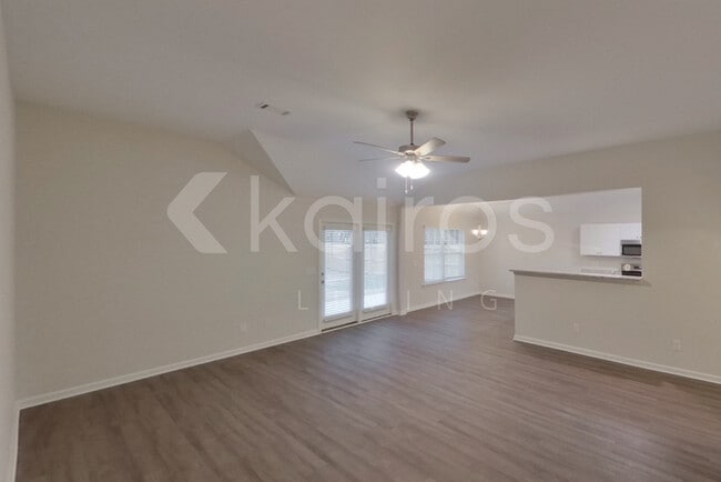 Photo - 553 Mt Airy Dr