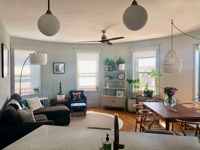 Photo - 61 Quint Ave Unidad 7