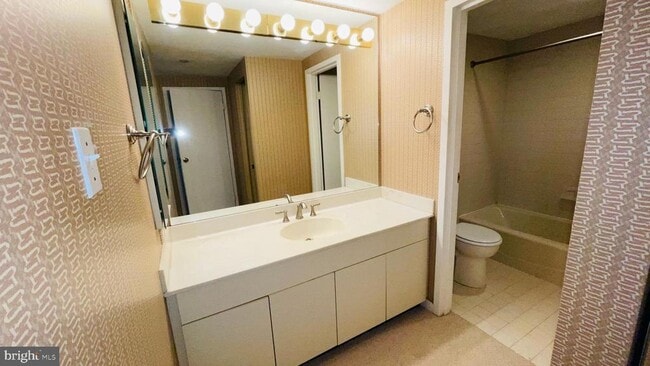 Photo - 1530 Key Blvd Unit 307