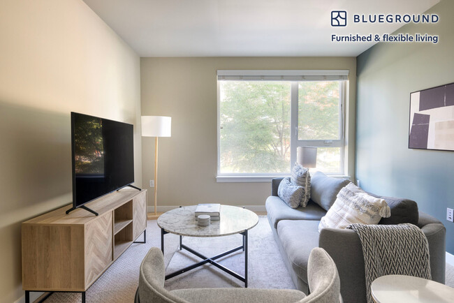 Building Photo - 2720 152nd Ave NE Rental