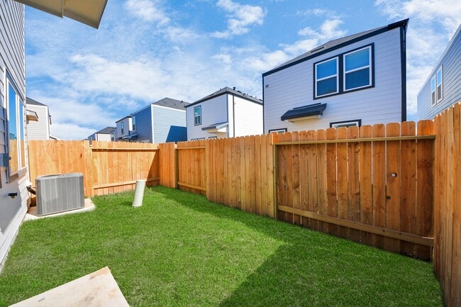 Photo - 1027 Moon Drop Ln