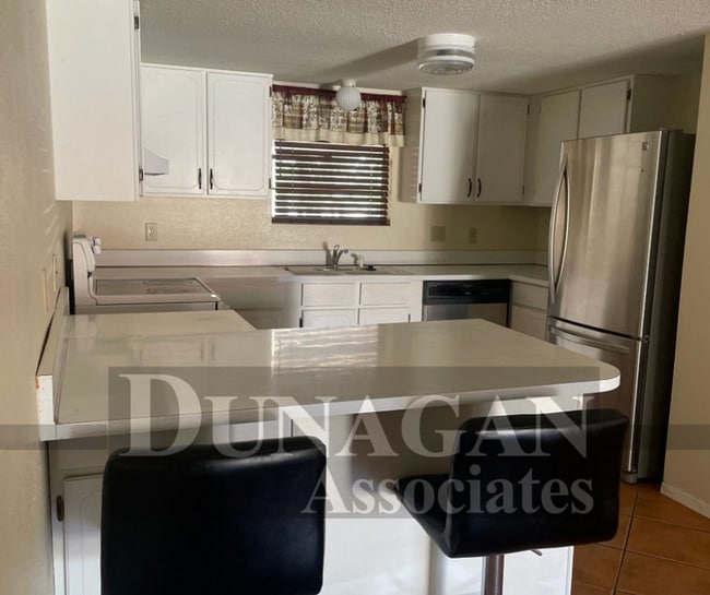 Building Photo - COMING SOON 2 Bedroom - 2 Bath Condo