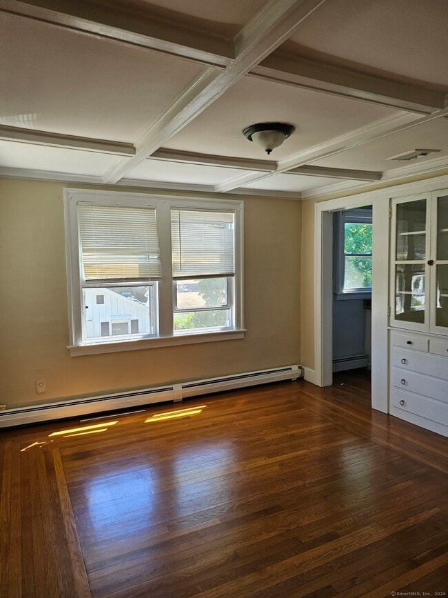 Photo - 112 Putnam Ave