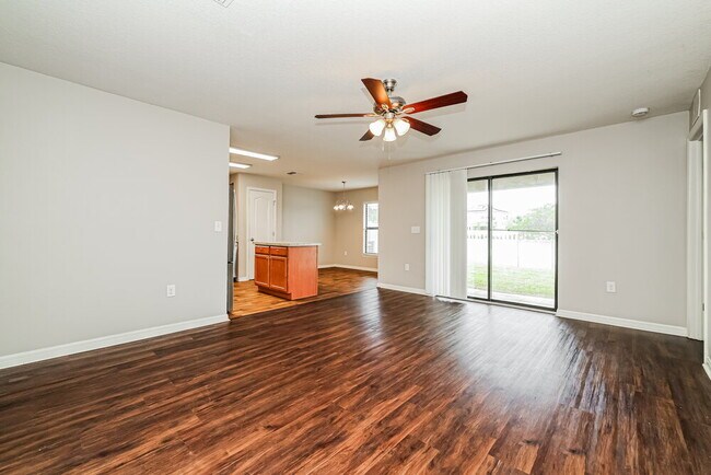 Photo - 720 Chatham Walk Dr