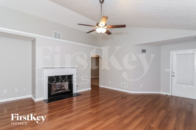 Photo - 3077 Heatherbrook Trce