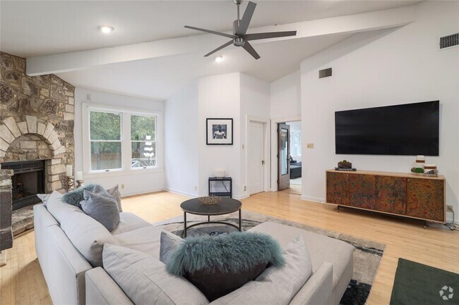 Building Photo - 705 Garner Ave Rental