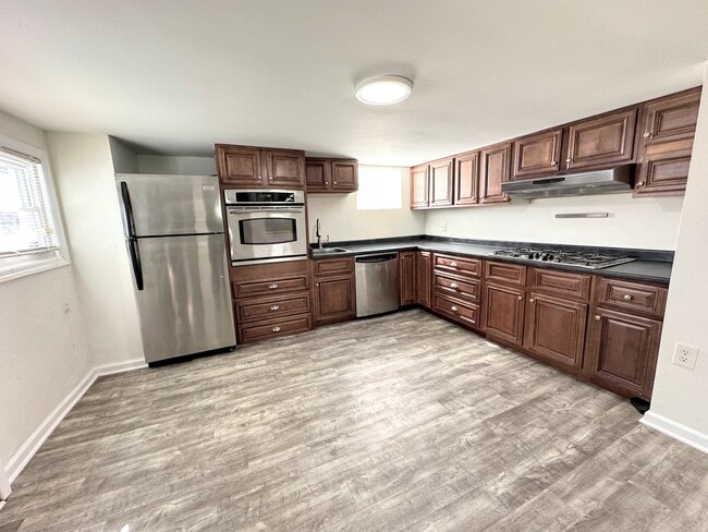 Building Photo - 411 Sapphire Way