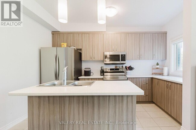 Photo - 133 Caroline St