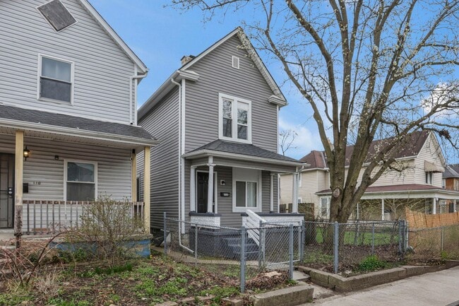 112 S Cypress Ave