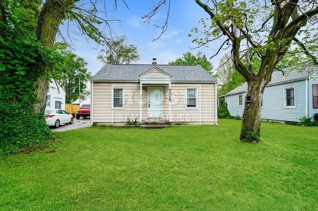Building Photo - 2317 Parkwood Ave