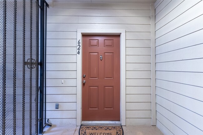 Photo - 6607 Lake Woodlands Dr Unit 624