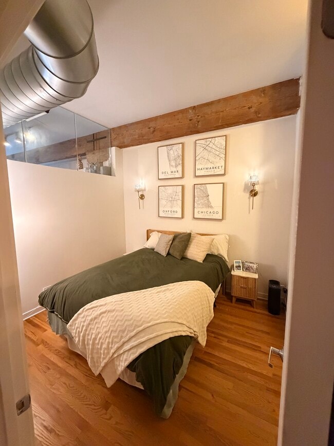 Photo - 1344 W Madison St Unit 302