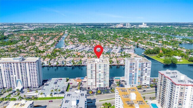 Building Photo - 1410 S Ocean Dr Unit 208 Rental