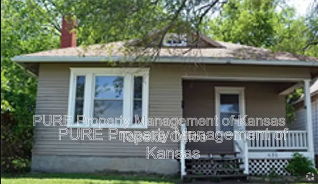 Building Photo - 630 SW Washburn Ave Rental