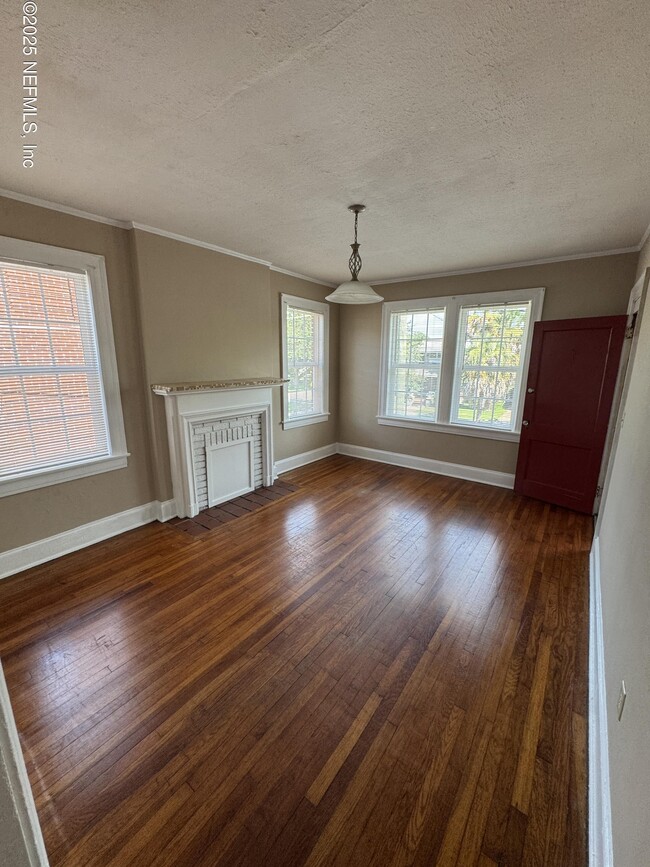 Building Photo - 2056 Post St Unit 4 Rental