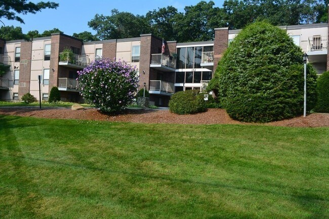 Building Photo - 152 Turner Rd Unit 7 Rental