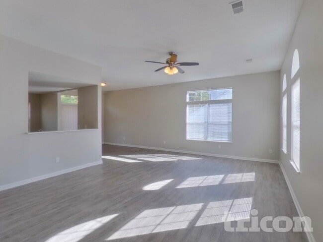 Photo - 172 Cherry Grove Dr