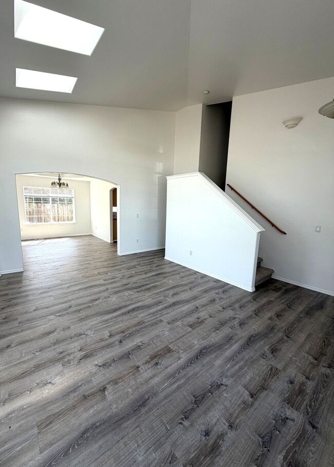 Photo - Large 4 bedroom 2.5 bathroom in Arlington