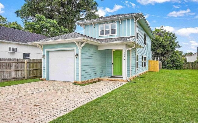 Building Photo - 417 W Belmont St