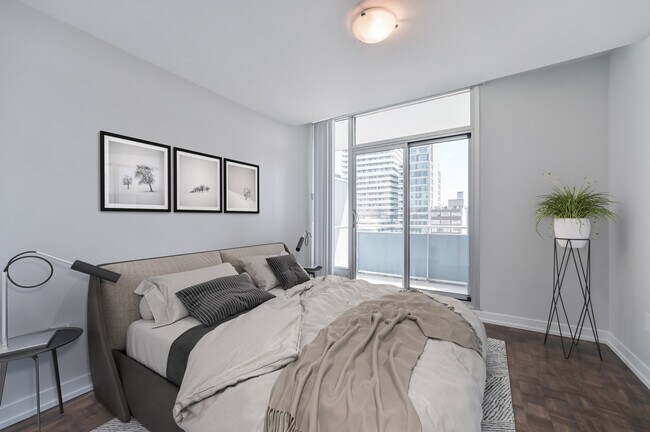 Photo - Prince Arthur Unit 00806