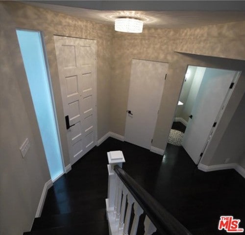 Photo - 869 S Bundy Dr