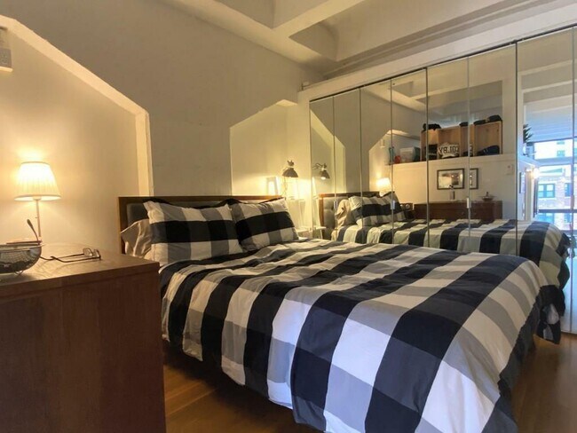 Photo - 12 Stoneholm St Unit 419