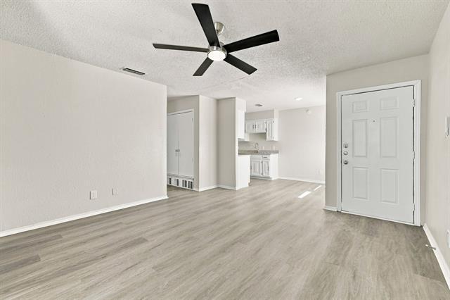 8133 Foxfire Ln