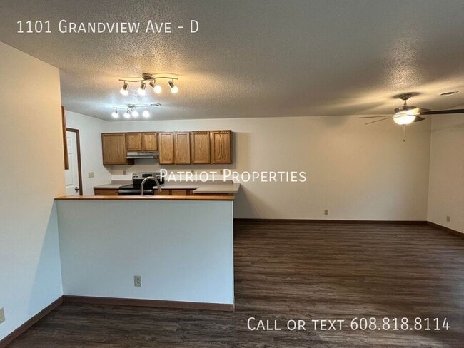Photo - 1101 Grandview Ave Unidad D