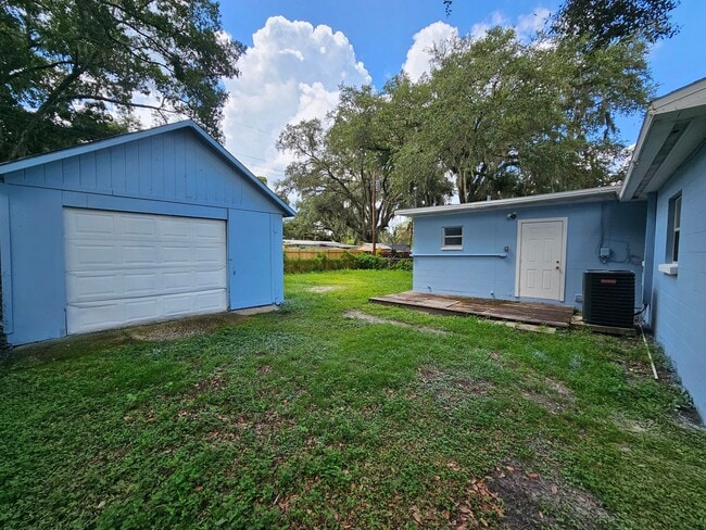 Photo - Charming 3-Bedroom, 2-Bath Home with Bonus Room and Detached Garage in Lakeland!!