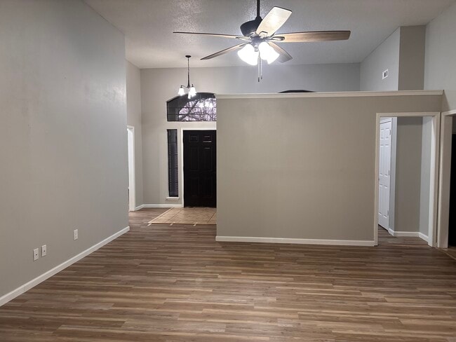 Photo - 3402 W Center St