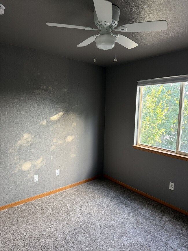 Photo - 1637 Westbridge Dr