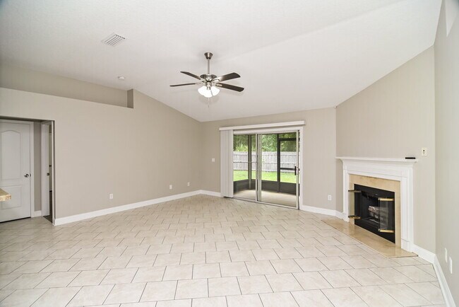 Photo - 87523 Creekside Dr